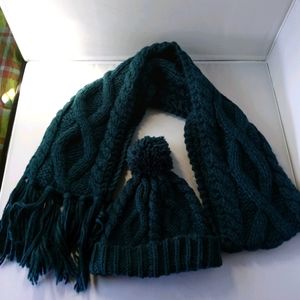 H&M Hat and Scarf set